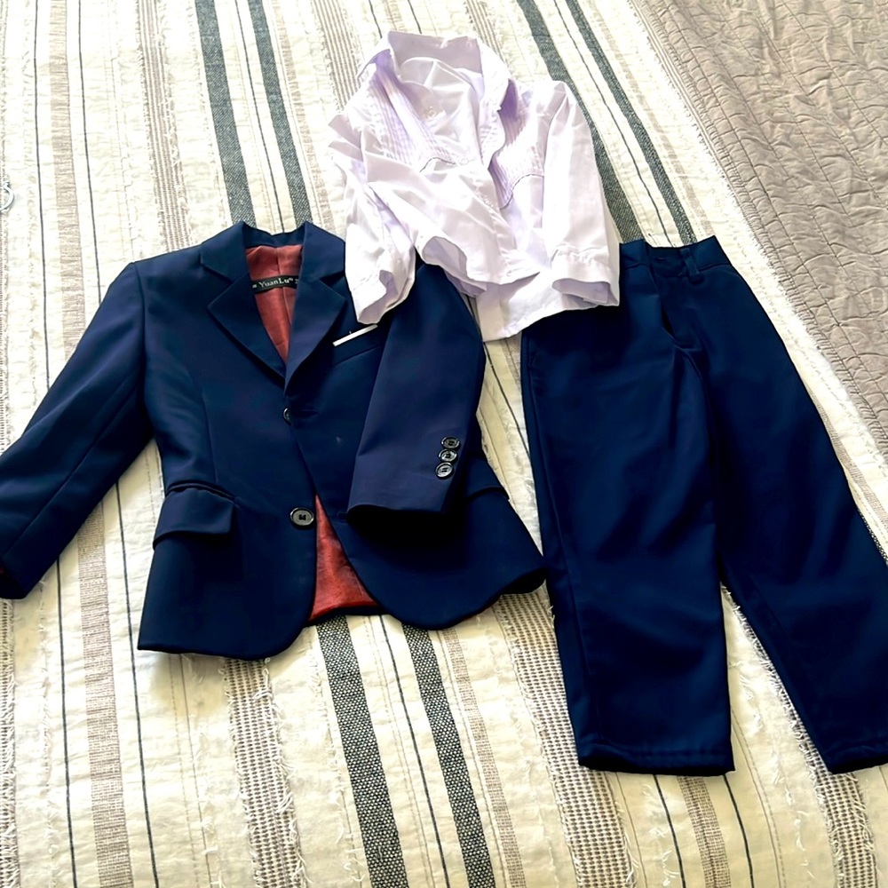 3T boys navy blue suit
